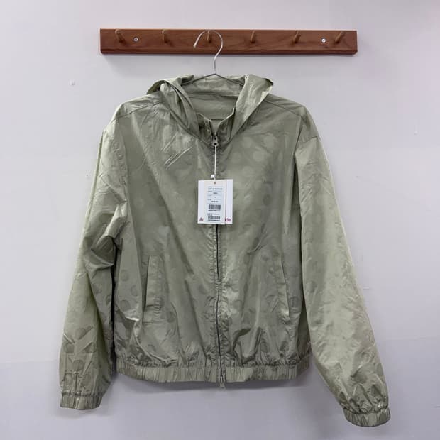 Ames 아메스 도트 바람막이 자켓