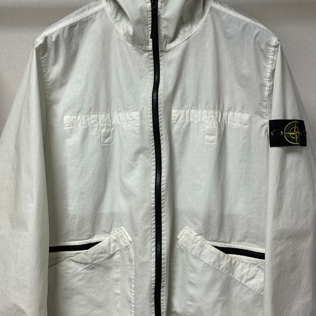 스톤아일랜드 어그레시브 고마토 자켓 22ss XL(105-110)