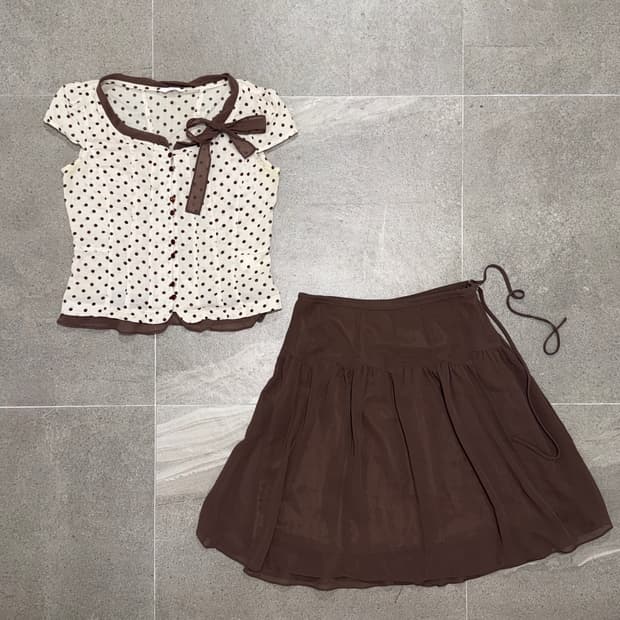 LINE brown dot ribbon sheer setup