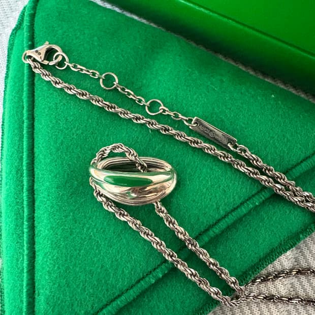 정품)보테가베네타 실버목걸이