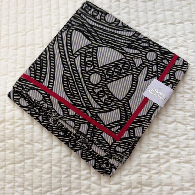 비비안웨스트우드 스카프 