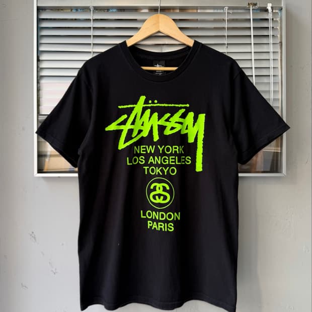 STUSSY world tour short sleeve