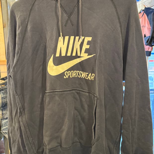 나이키 스포츠웨어 빅로고 피그먼트 후드티 블랙