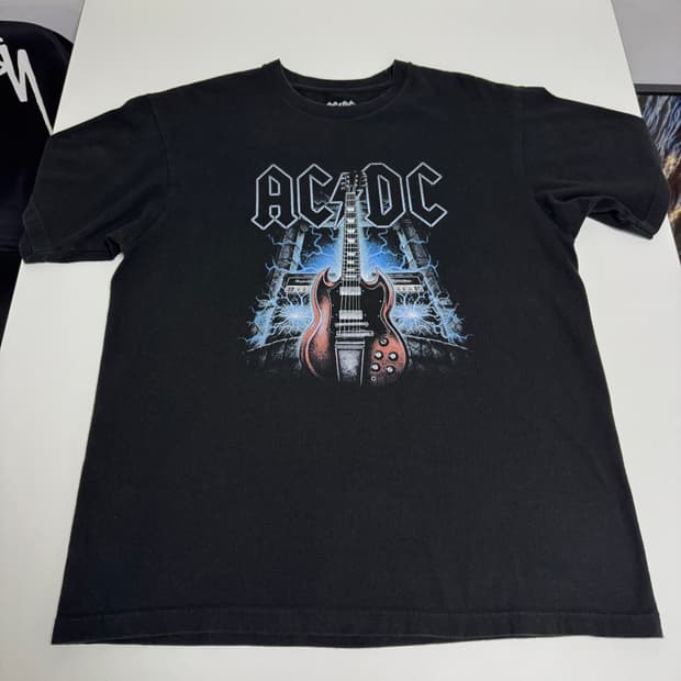 브라바도 ACDC GUITAR (BRENT2099) 반팔티