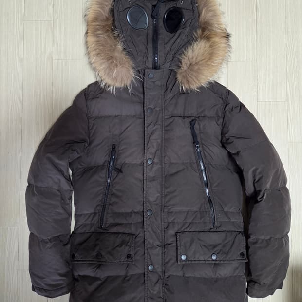 씨피컴퍼니 라쿤퍼 고글 다운 패딩