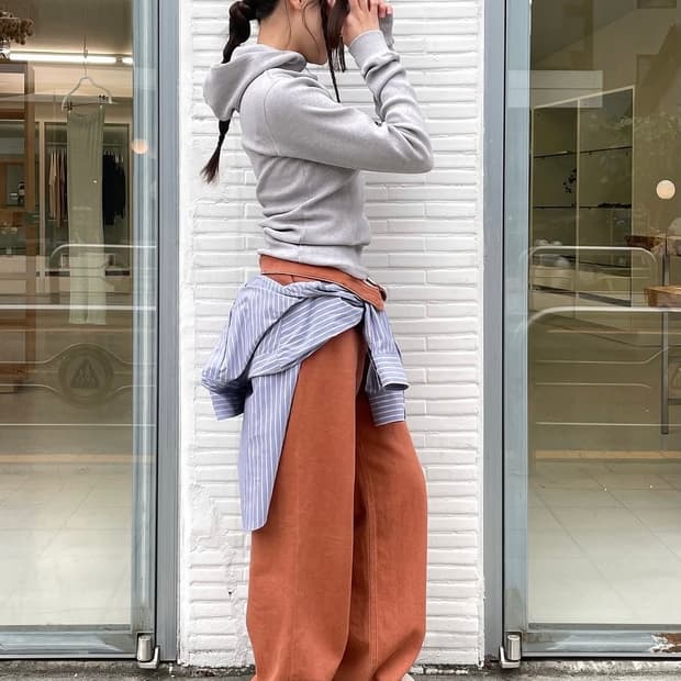 Baserange Hanifa Hoodie