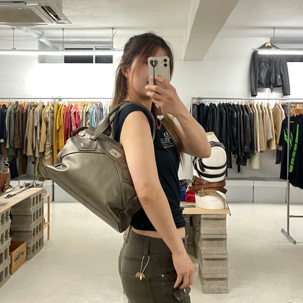 MILASCHON metalic shoulder bag 메탈릭 숄더백