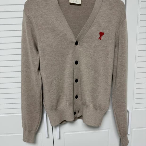 AMI 아미 스몰하트 가디건