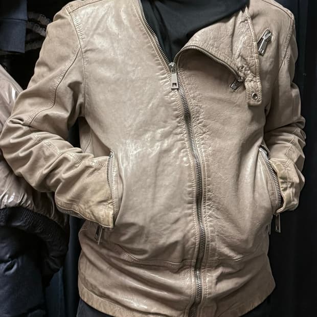 베이지 비대칭 지퍼 빈티지 레더 자켓