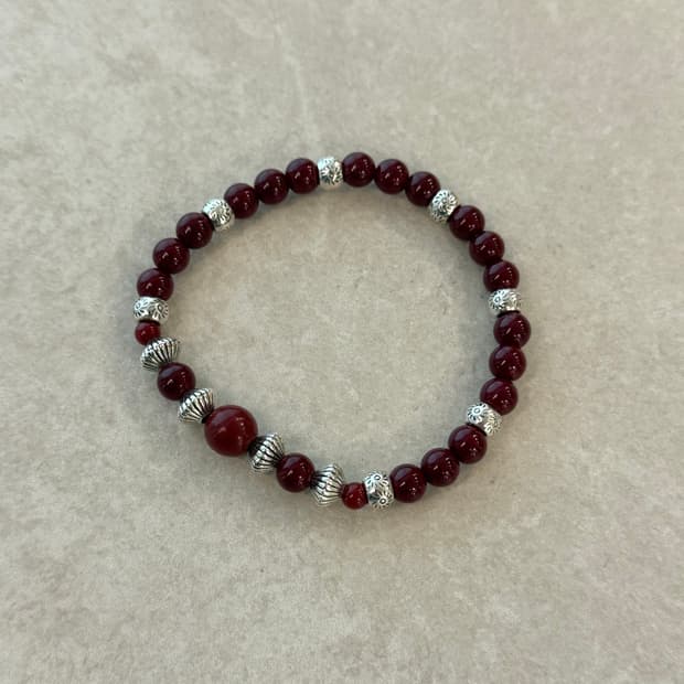 적색비즈 합금포인트 팔찌