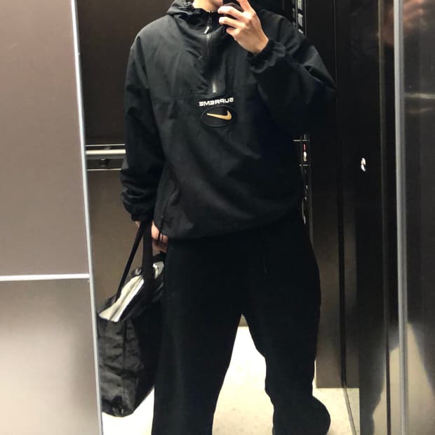 나이키 슈프림 아노락