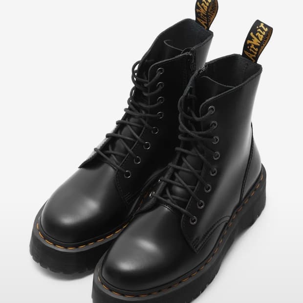 닥터마틴 제이든 8홀 블랙 폴리시드 스무스 230