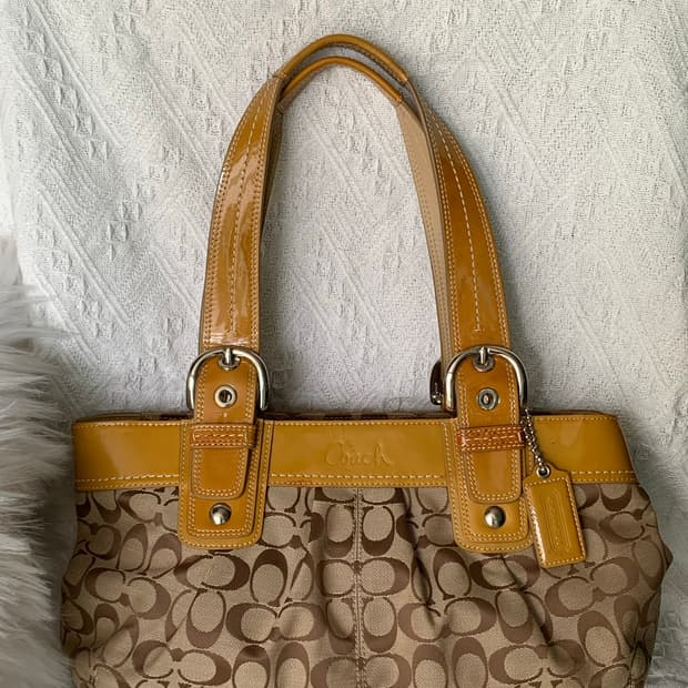 🧡 Coach 머스타드 컬러 숄더 백 13742