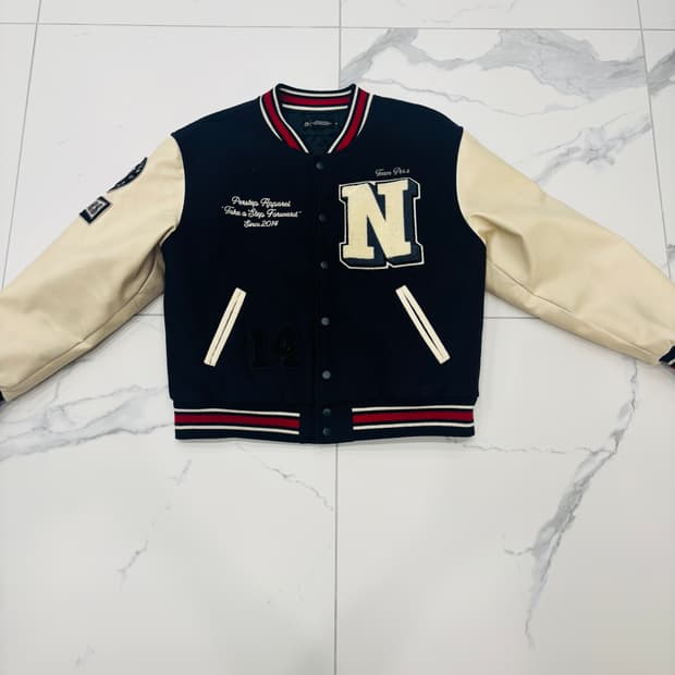 리메인 바시티 자켓 네이비/크림