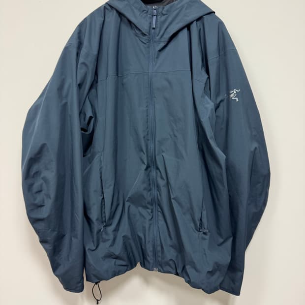 아크테릭스 솔라노 네이비 L사이즈