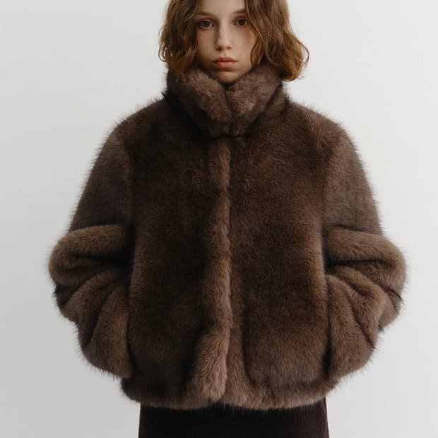 던스트 cropped fur jacket 퍼자켓