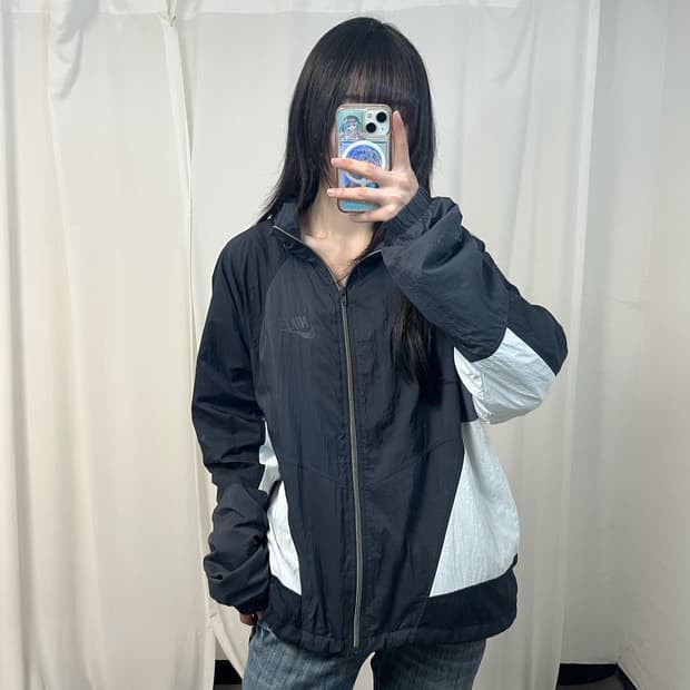 Nike reissue woven windbreaker