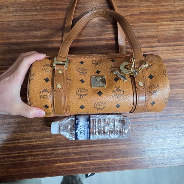 Mcm 비세토스 원통백