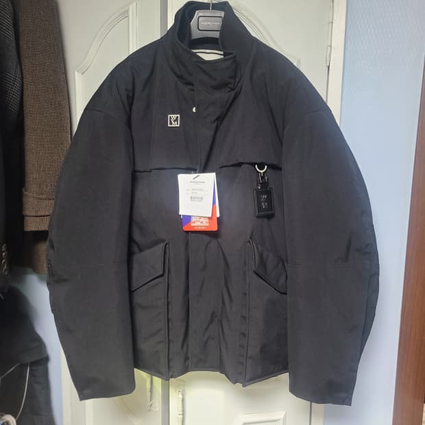 우영미 코듀라 패딩 48사이즈 