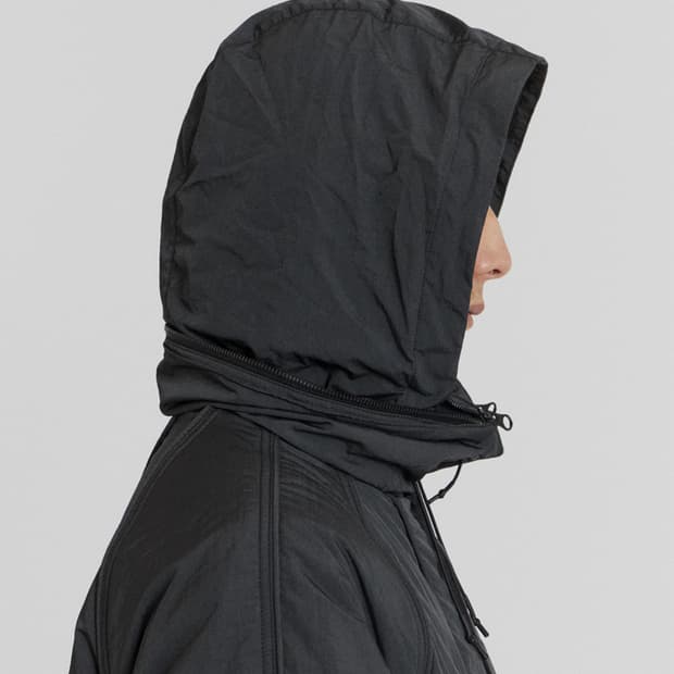 새상품)언어펙티드 패디드 파라슈트 점퍼 챠콜