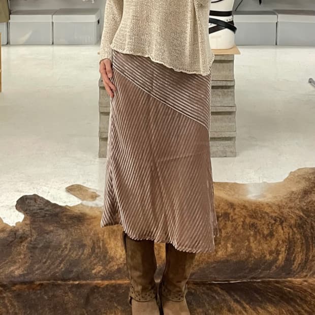 UNITED ARROWS velvet skirt 유나이티드 애로우즈 벨벳