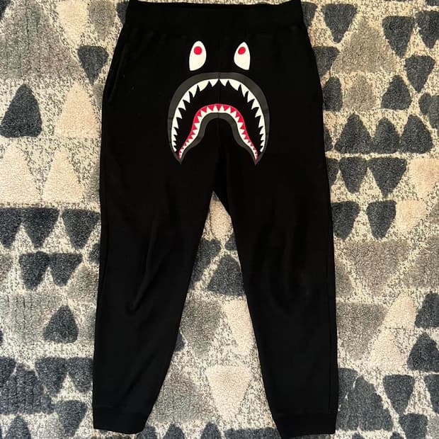 베이프 샤크 조거팬츠