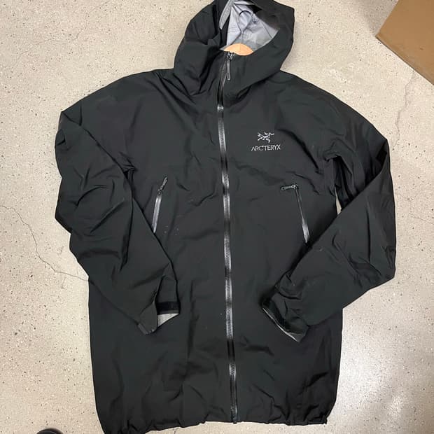 아크테릭스 베타 롱자켓 L사이즈 팝니다