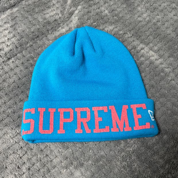 슈프림 뉴에라 바시티 비니 슬레이트