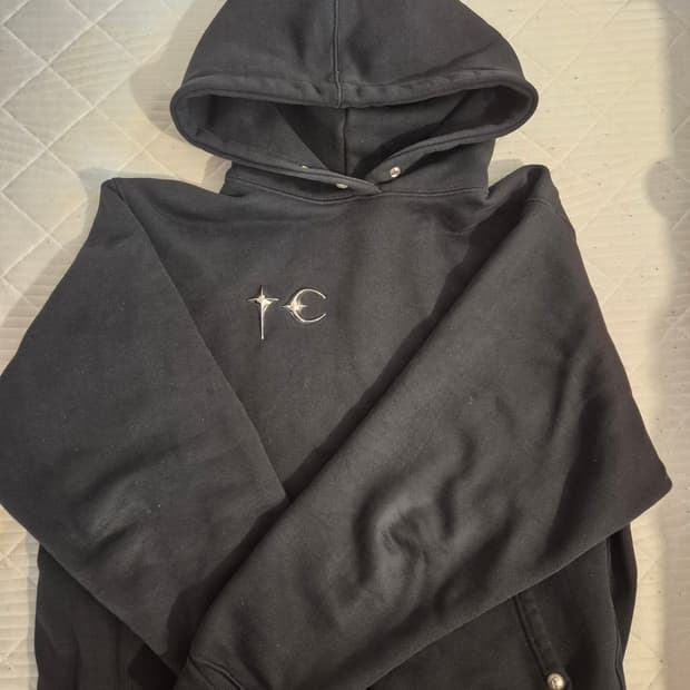 떠그클럽 후드 블랙 판매합니다