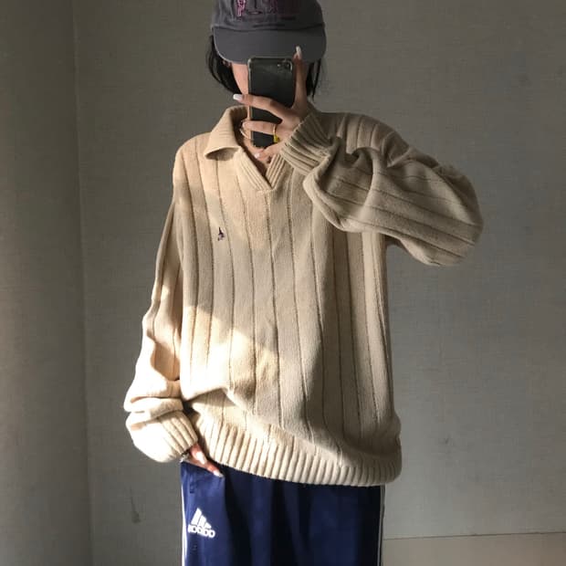 빈폴 베이지 루즈핏 니트