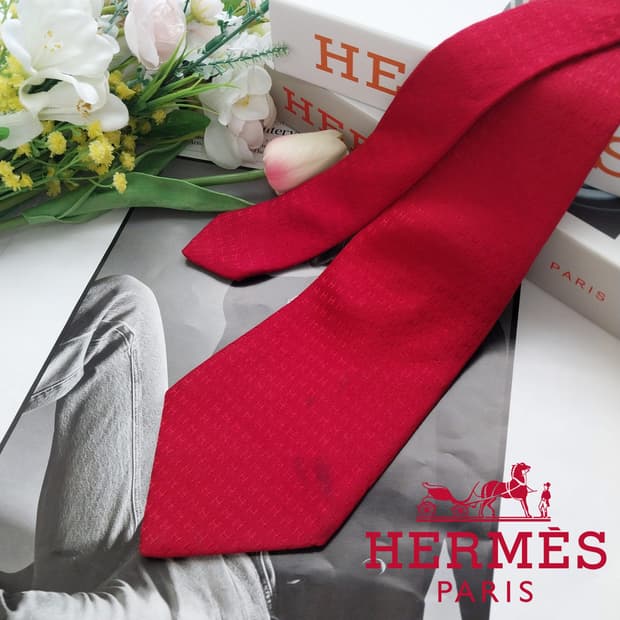 에르메스 실크 레드 솔리드 넥타이 9cm B등급 K875
