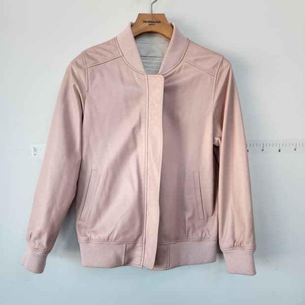 명품 핑크 양가죽 봄버 자켓