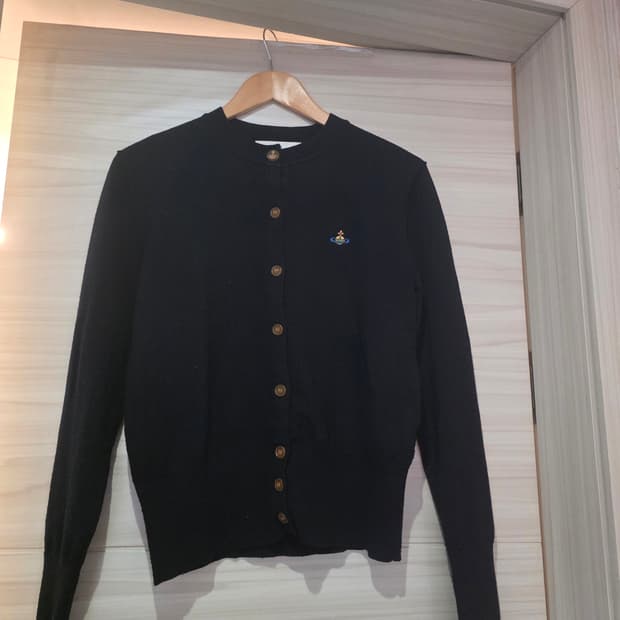 비비안웨스트우드 가디건 