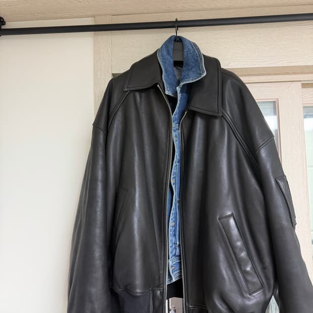 준지 컬렉션349 가죽마원 판매합니다.