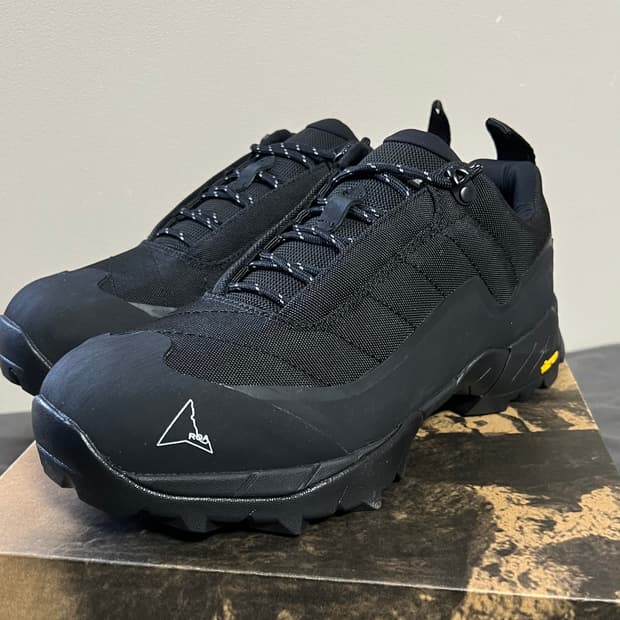 (41) 로아 카타리나 블랙 새상품 정가50