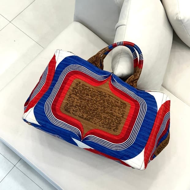 프라다 에스닉 패턴 카나파 토트백 (정품)