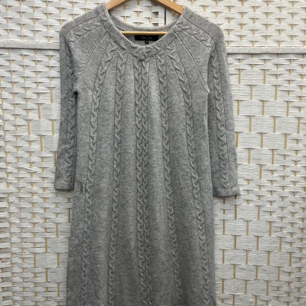 꽈배기 실버 니트