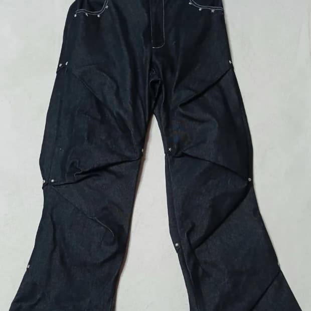 AAO viedit starry stud random tuck pants