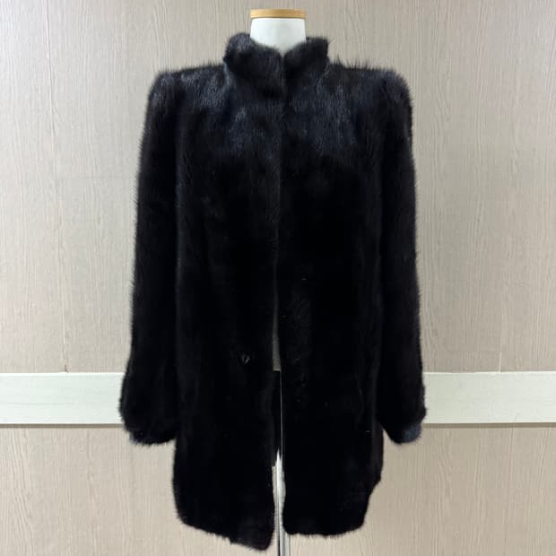 풀스킨 블랙 밍크코트