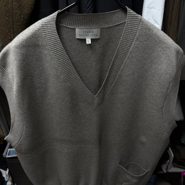 (L)스튜디오니콜슨 니트 베스트