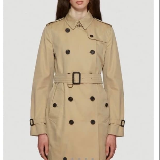 UK4/ 버버리 켄싱턴 미들 벨티드 트렌치코트