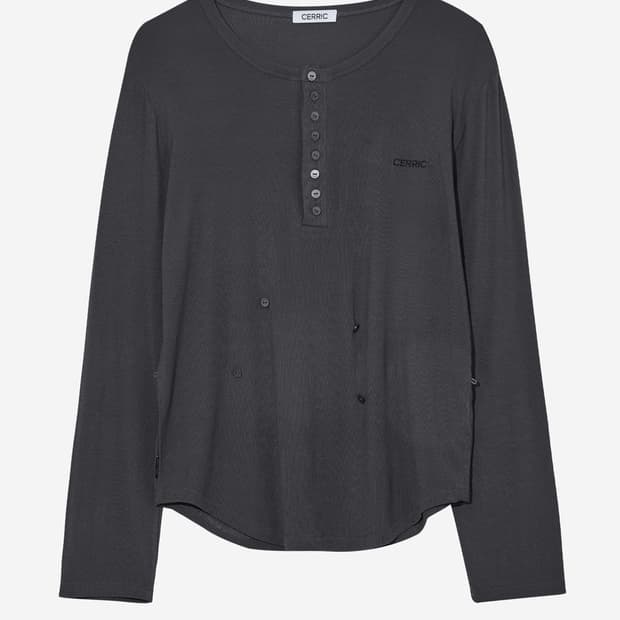 세릭 버튼 헨리넥 탑 차콜 Button Henley Neck Top