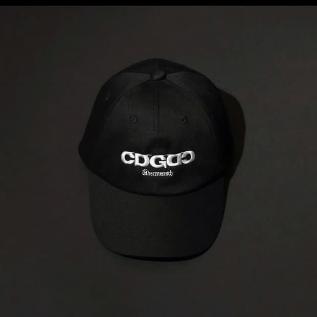 지디 gd cdg 꼼데 콜라보 모자 팔아요