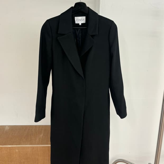 끌로디피에로 블랙 피코트