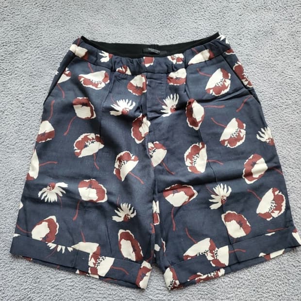 발렌티노 숏팬츠 48