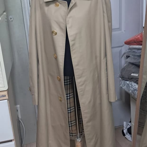 정품 버버리 빈티지 트렌치 코트48 SHORT(95~100)