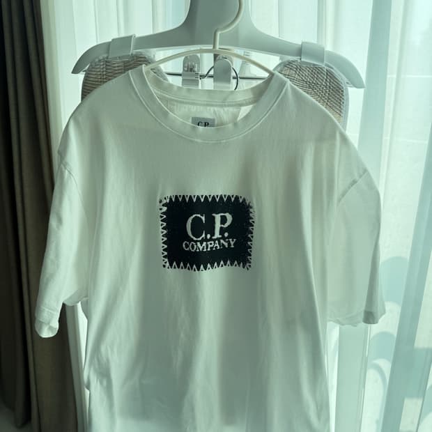 CP컴퍼니 남성 반팔 티셔츠 (105-110)