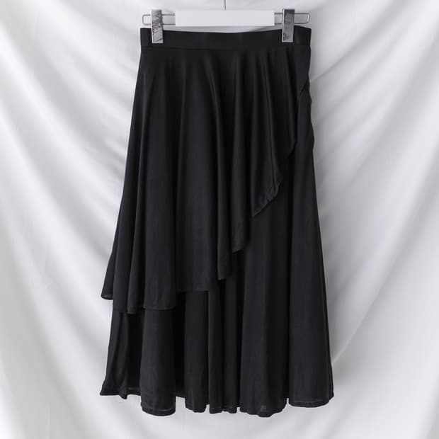 unbalanced shirring skirt