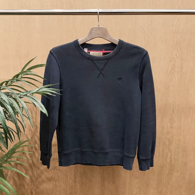 버버리 코튼 긴팔 맨투맨 클래식 톤온톤 로고 패치 스티치 디테일 블랙