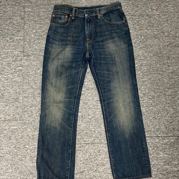 유니클로 레귤러 스트레이트 청바지 32